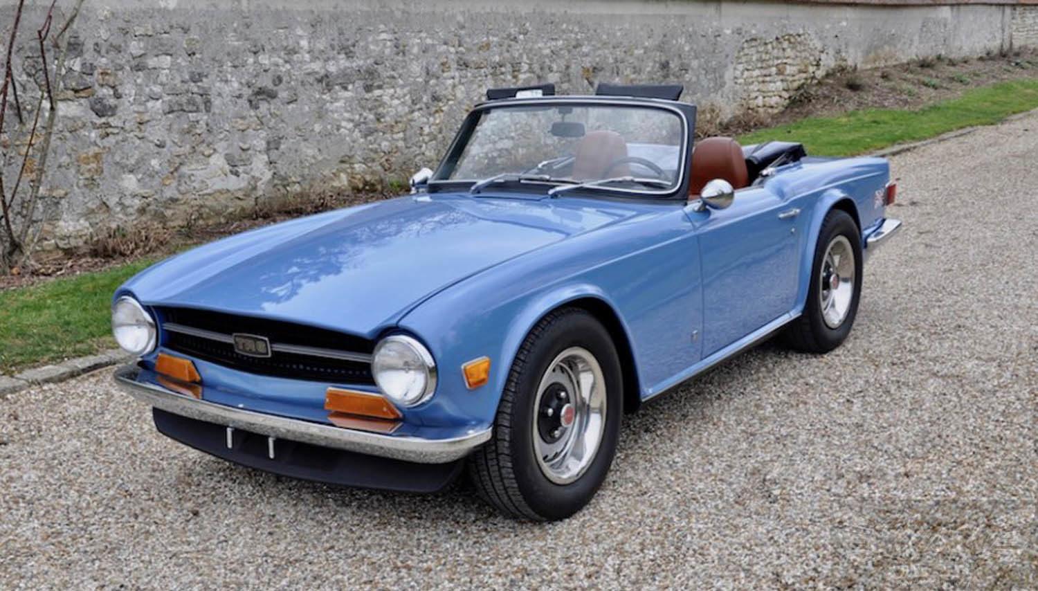 TRIUMPH TR6