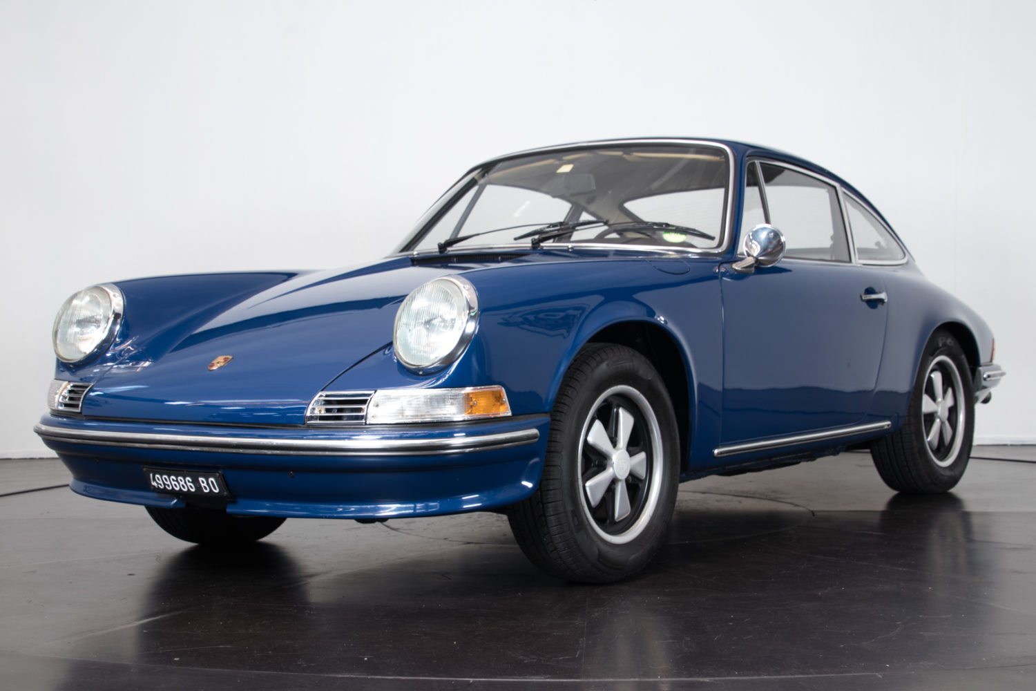 Porsche 911 T 2.4L Classic Racing Annonces