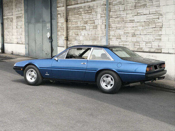 FERRARI 365 GT4 2+2