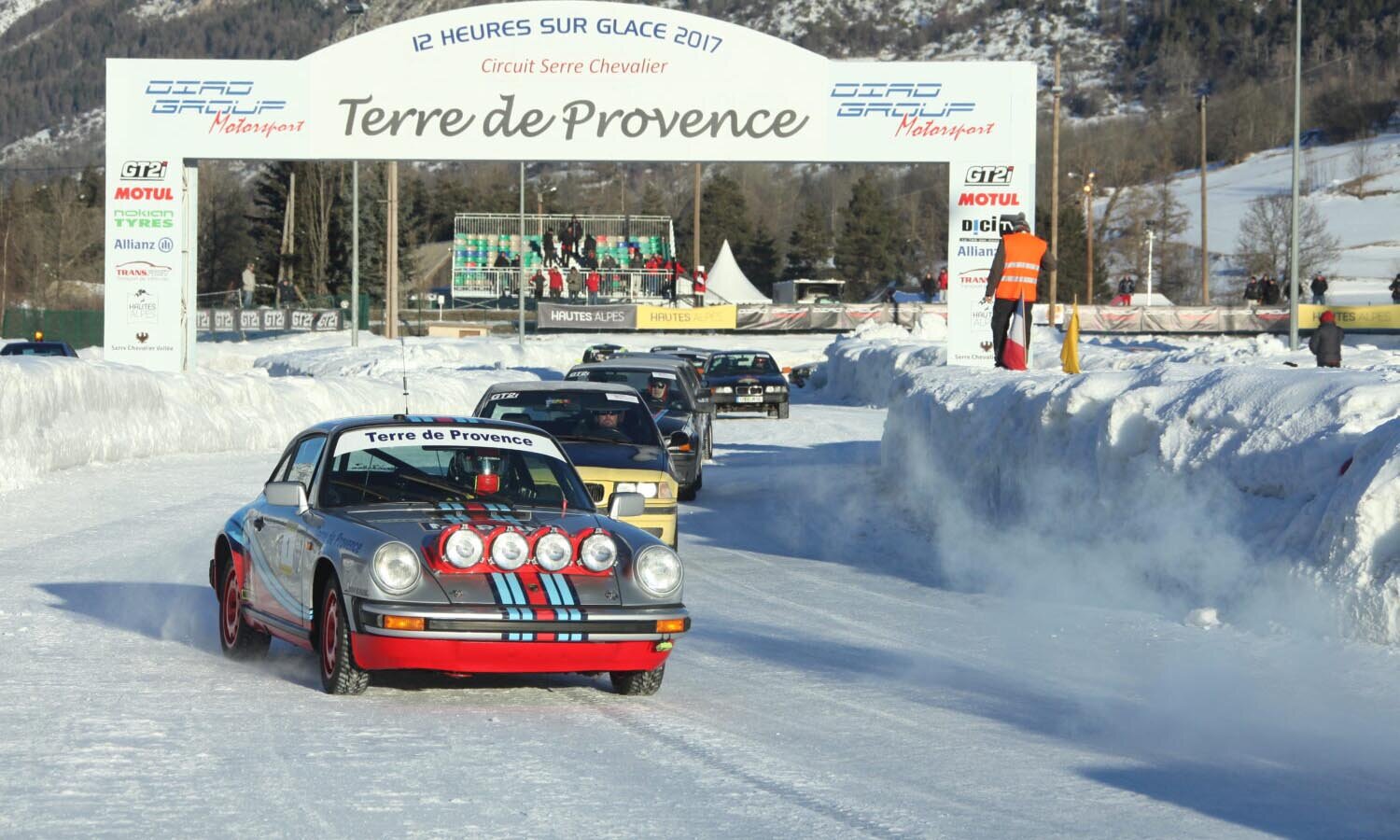 PORSCHE 911 SC 3.0 GR 3