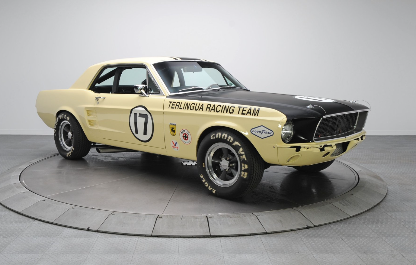 FORD MUSTANG TERLINGUA RACE CAR