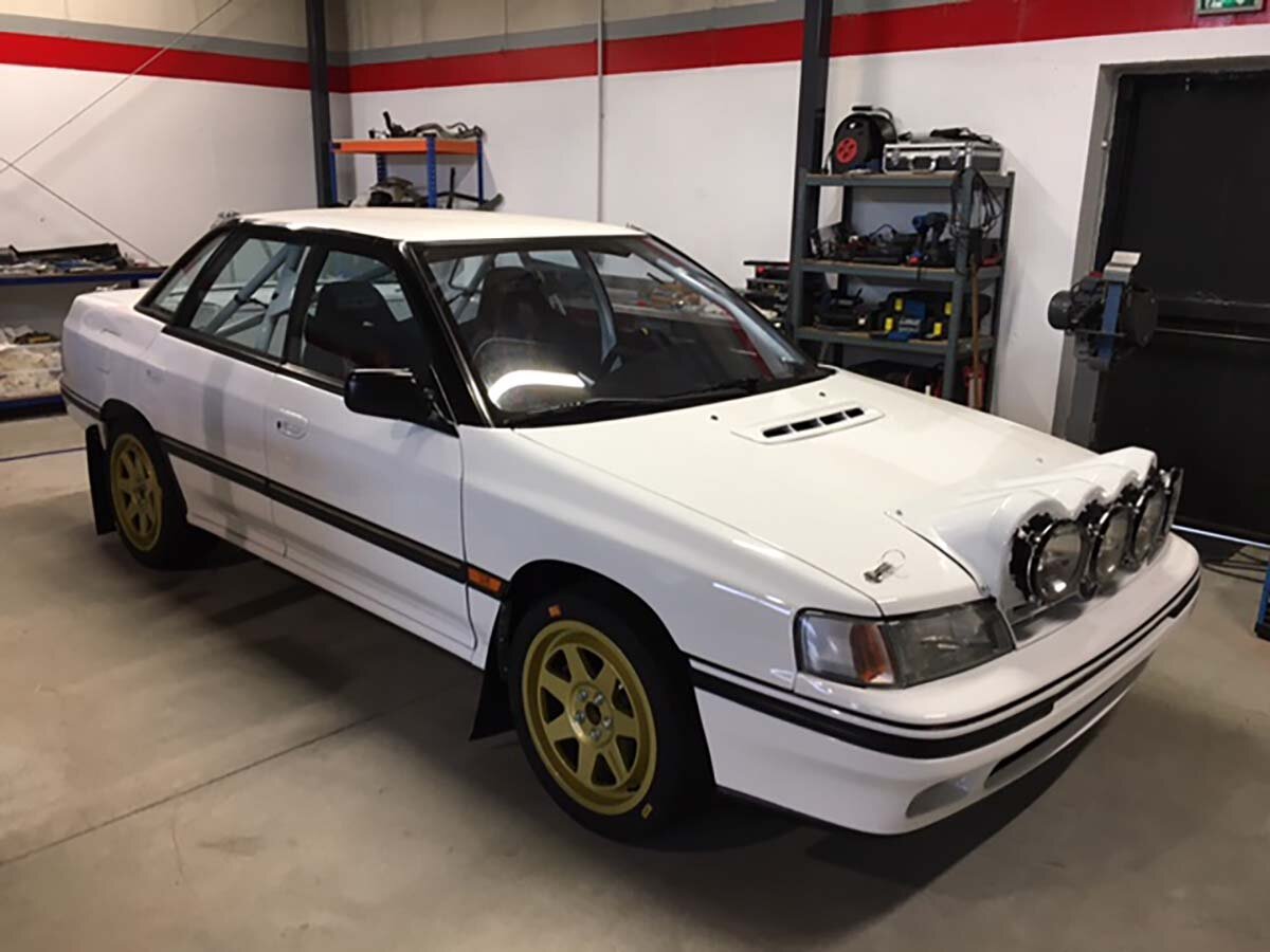 2 SUBARU LEGACY VHC FULL GRA