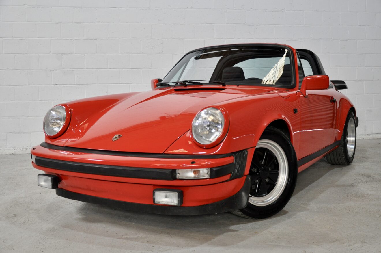 PORSCHE 911 2.4 T TARGA ** SPECIFICATION G **