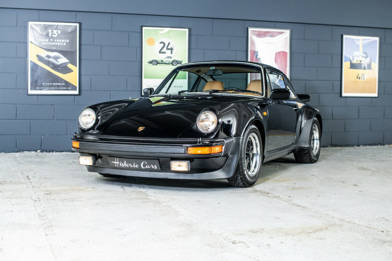 PORSCHE 930 TURBO