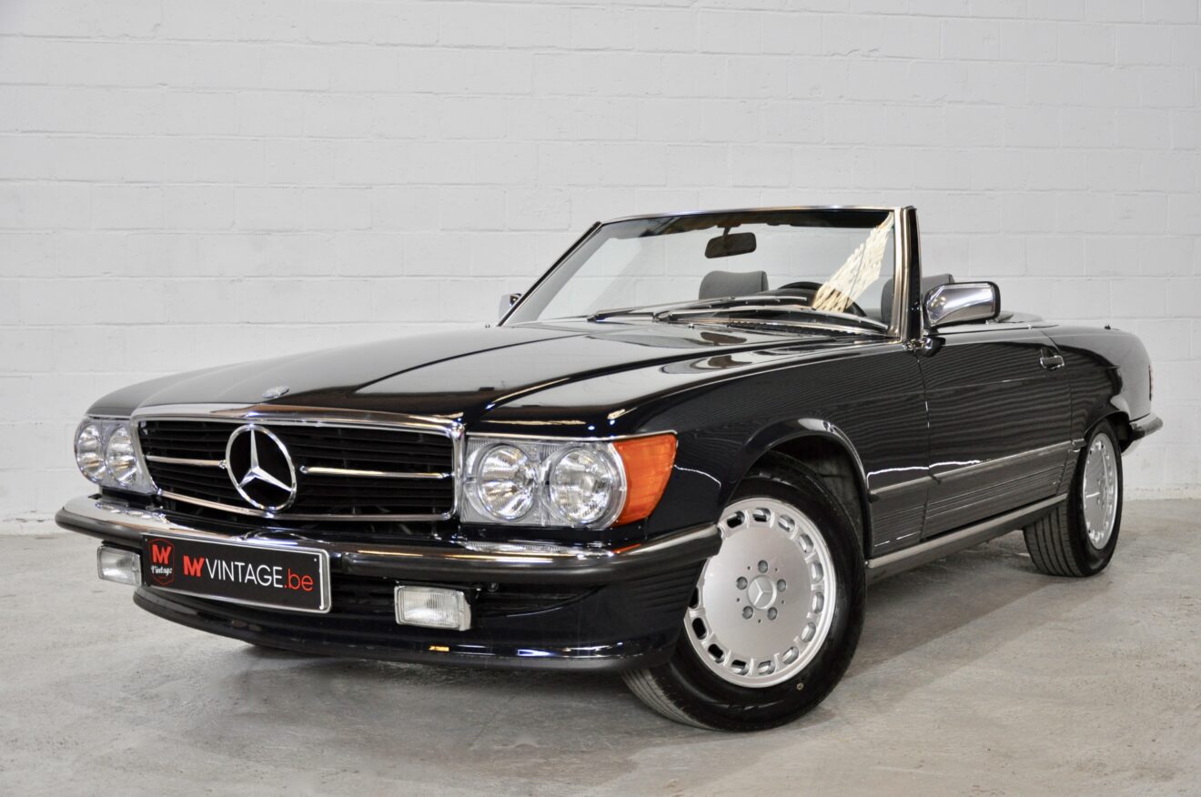 MERCEDES-BENZ 560 SL